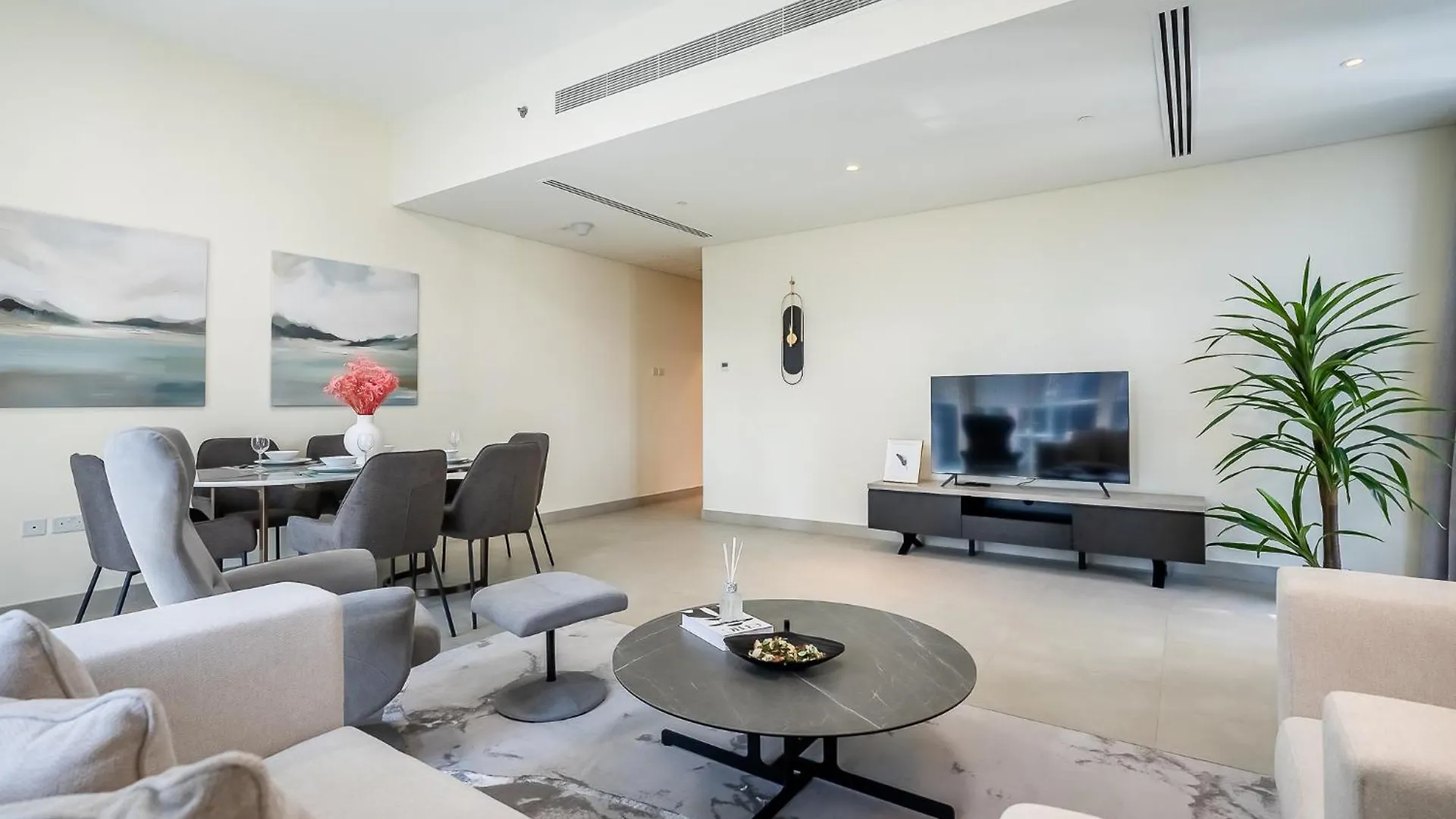 Spacious Apartment With Maid Room In Dubai Marina I Marina Arcade Verenigde Arabische Emiraten