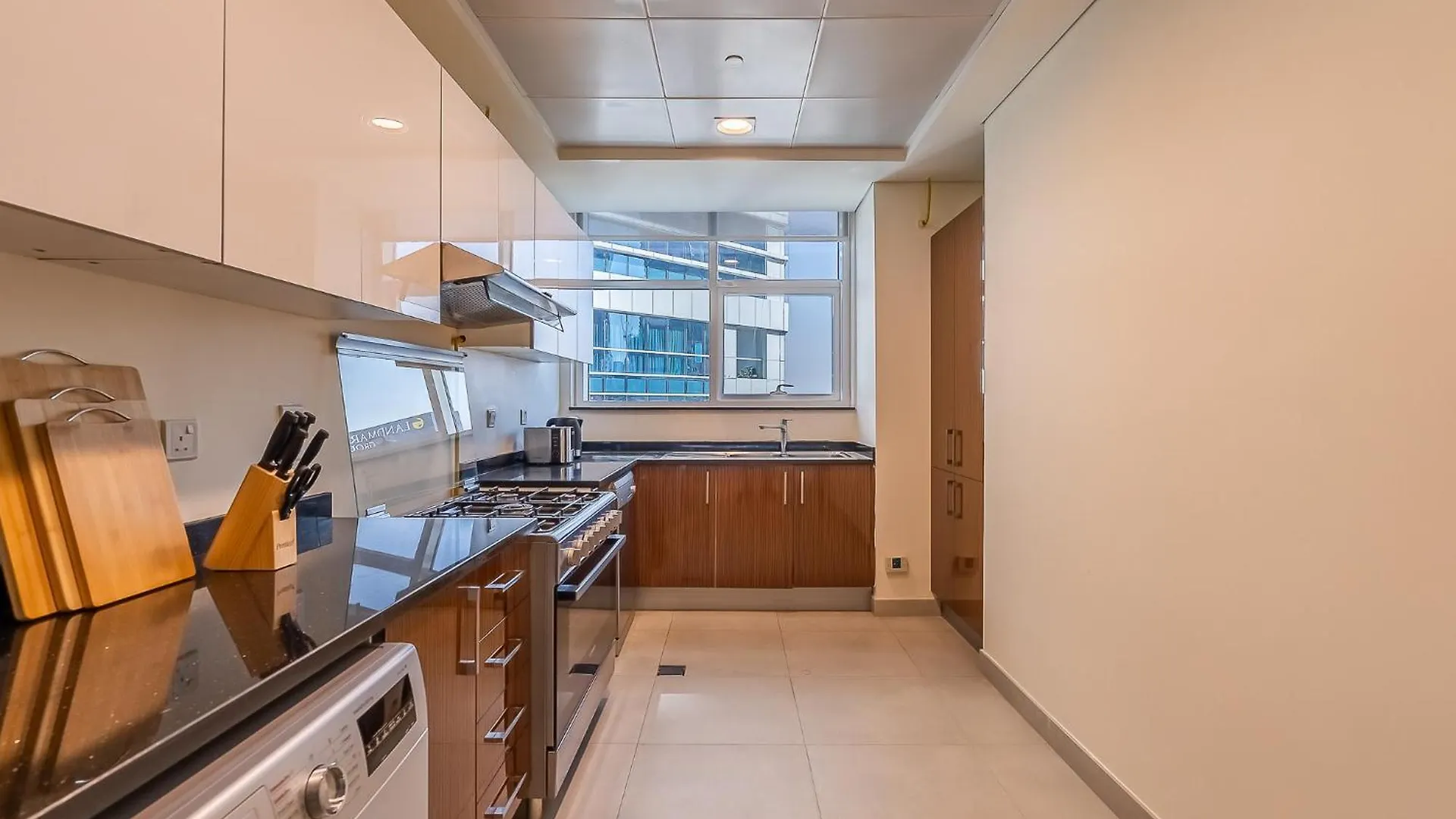 Spacious Apartment With Maid Room In Dubai Marina I Marina Arcade 0*,