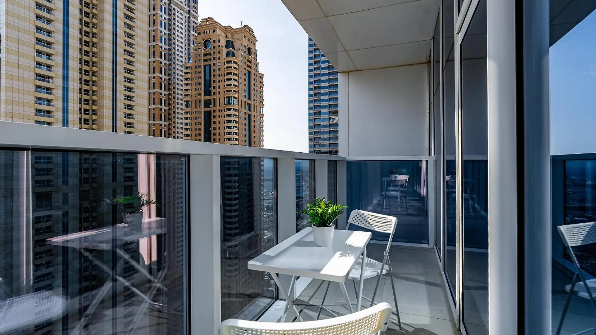 Spacious Apartment With Maid Room In Dubai Marina I Marina Arcade